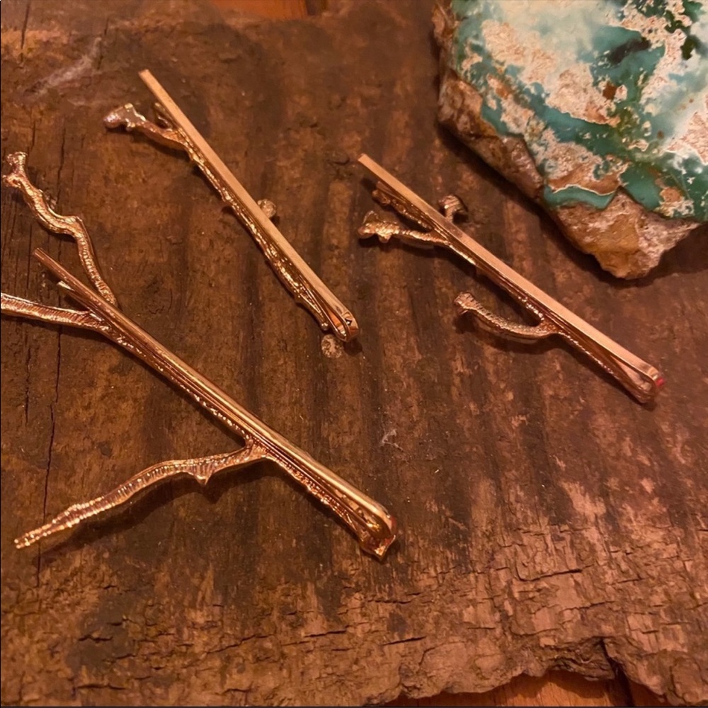 Anthro Lil’ Twig Hair Pins in Gold - Picture 3 of 5